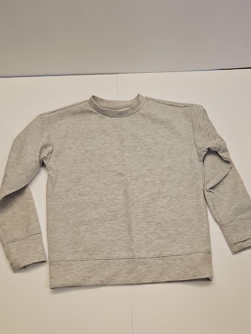 all in motion Kids Light Gray Crewneck Sweatshirt M (8) GUC